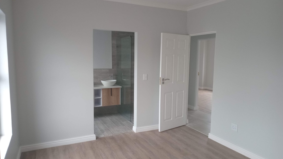 4 Bedroom Property for Sale in Sandown Western Cape